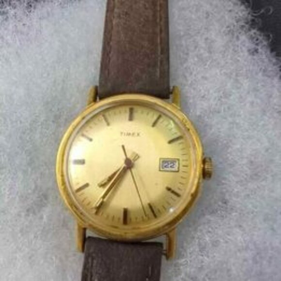 Timex Other - 1976 GOLD Timex Men's Manual Wind Date Watch Leather Band
